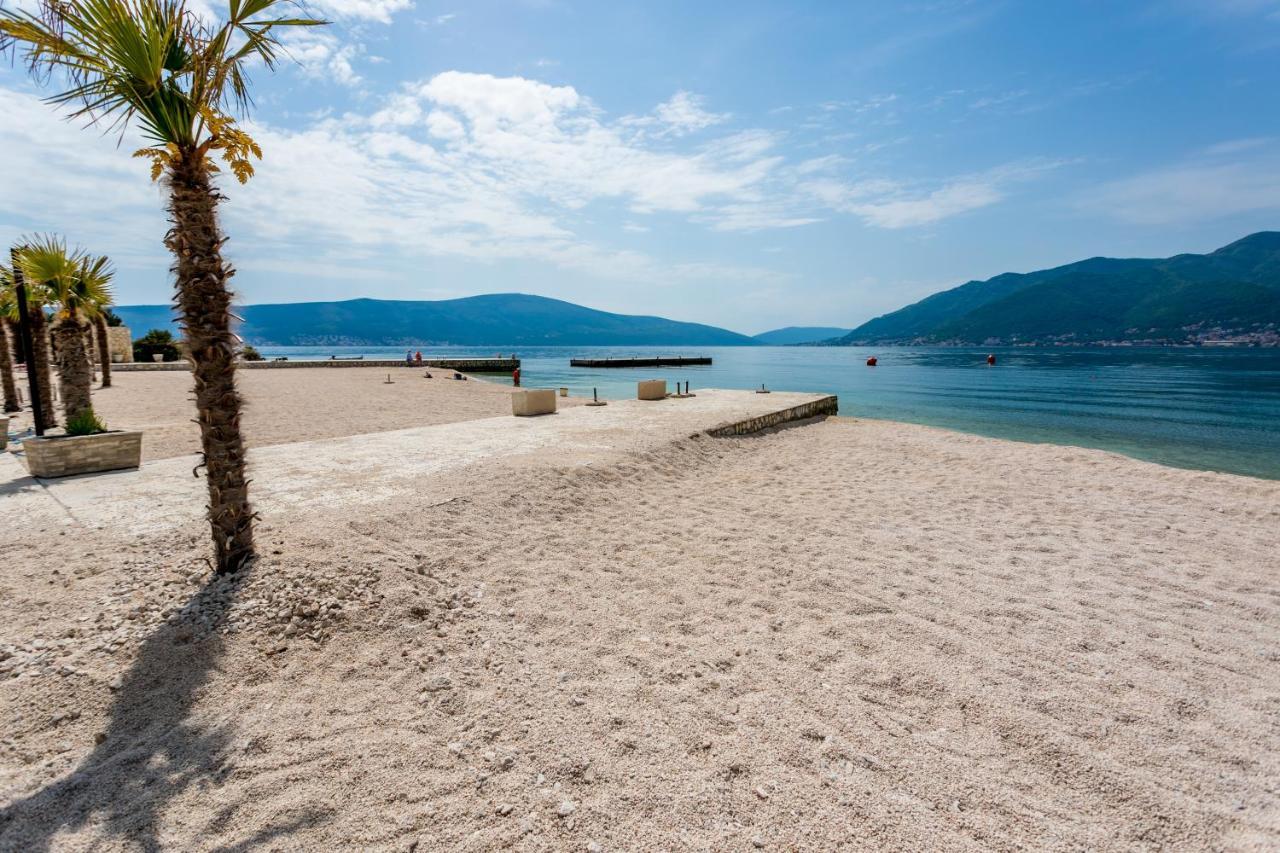 Guest House Perper Τίβατ Εξωτερικό φωτογραφία