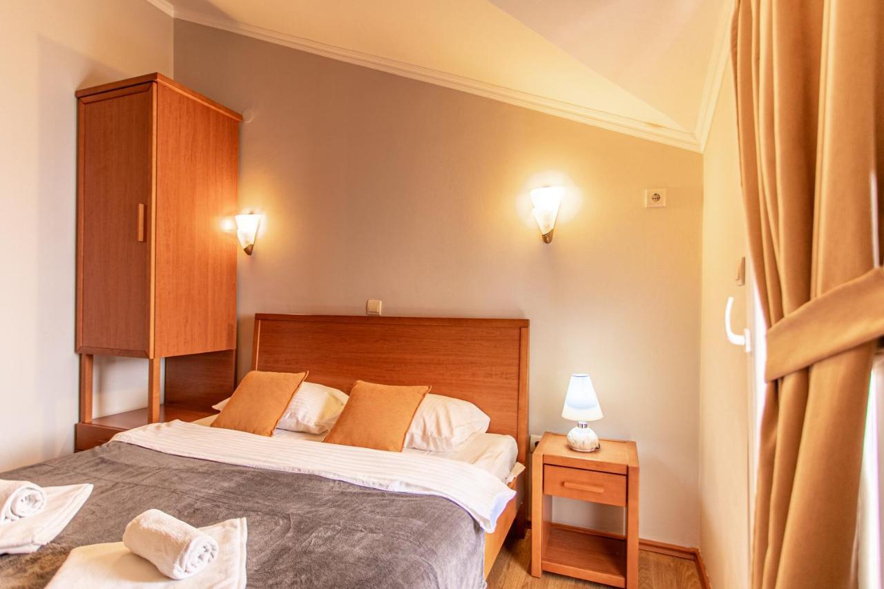Guest House Perper Τίβατ Εξωτερικό φωτογραφία