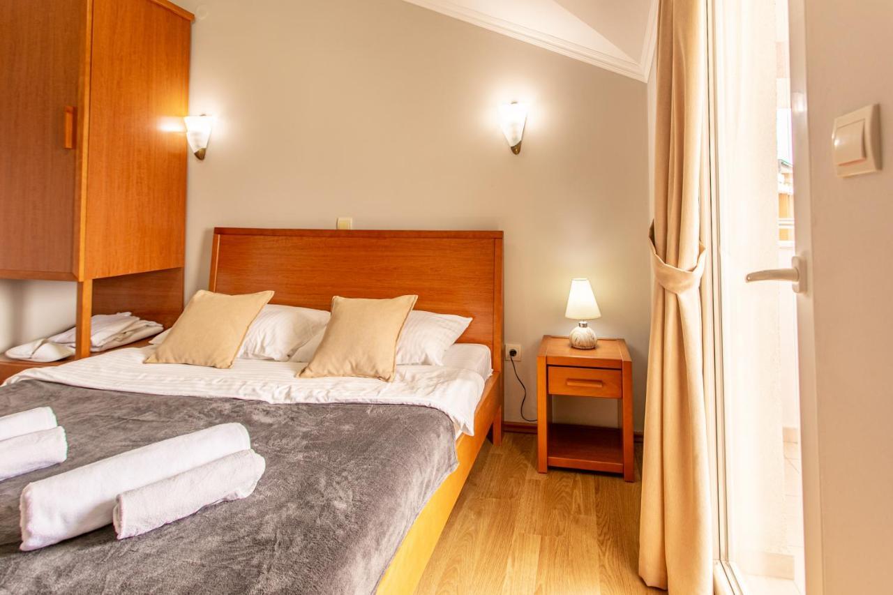Guest House Perper Τίβατ Εξωτερικό φωτογραφία